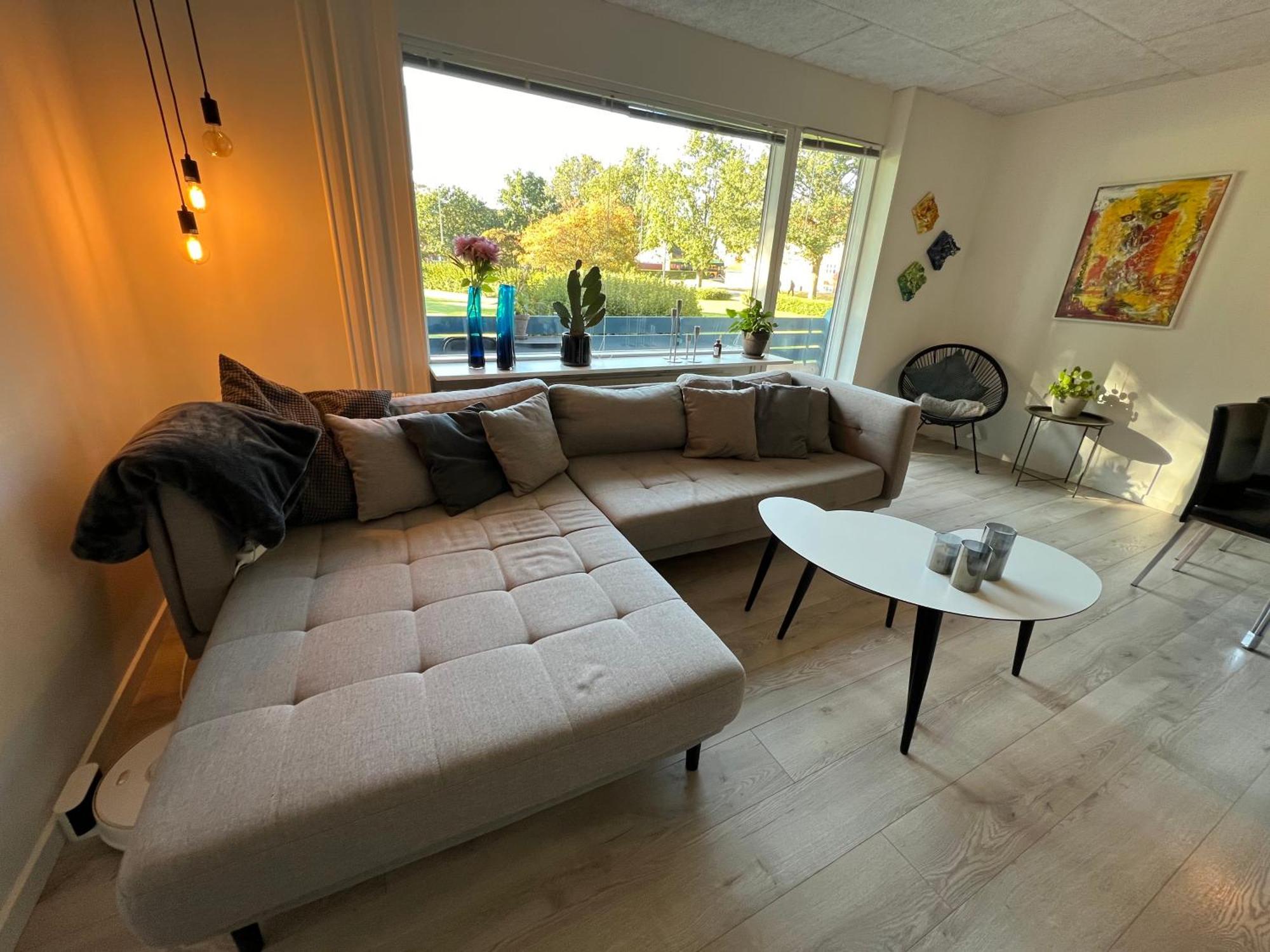 Nyrenoveret Lejlighed Med Balkon Og Parkering Έσμπιεργκ Εξωτερικό φωτογραφία